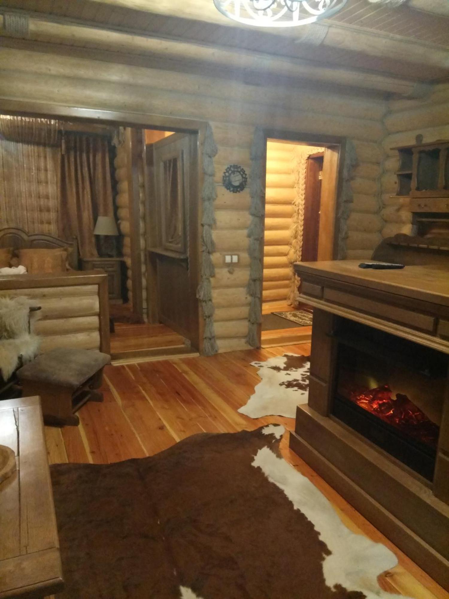 Hotel Арніка à Synevyrsʼka Polyana Extérieur photo