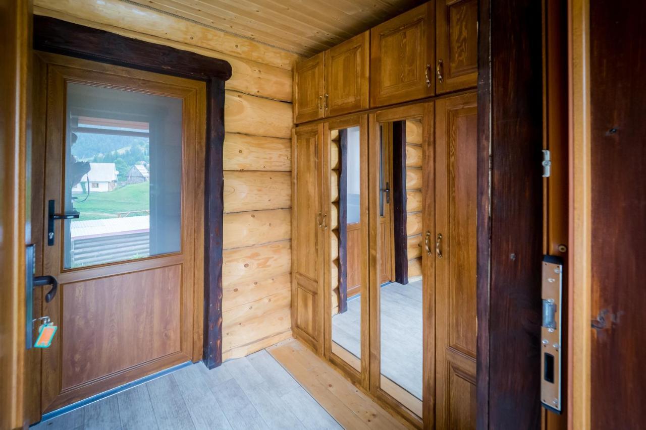 Hotel Арніка à Synevyrsʼka Polyana Extérieur photo